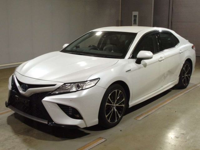 TOYOTA CAMRY — фото