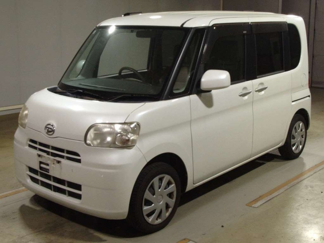 DAIHATSU TANTO — фото