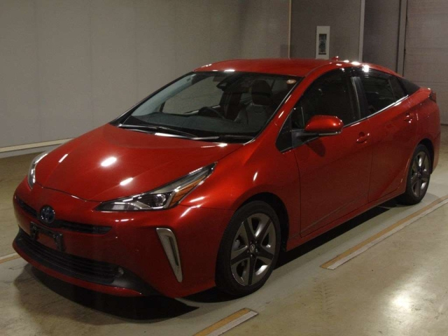 TOYOTA PRIUS — фото