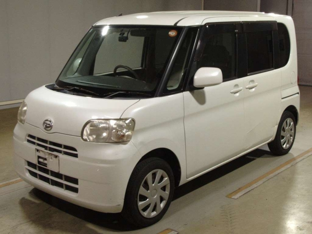 DAIHATSU TANTO — фото