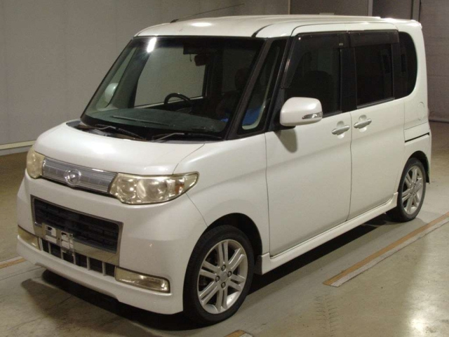 DAIHATSU TANTO — фото