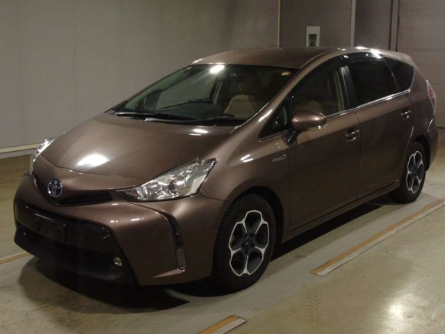 TOYOTA PRIUS — фото