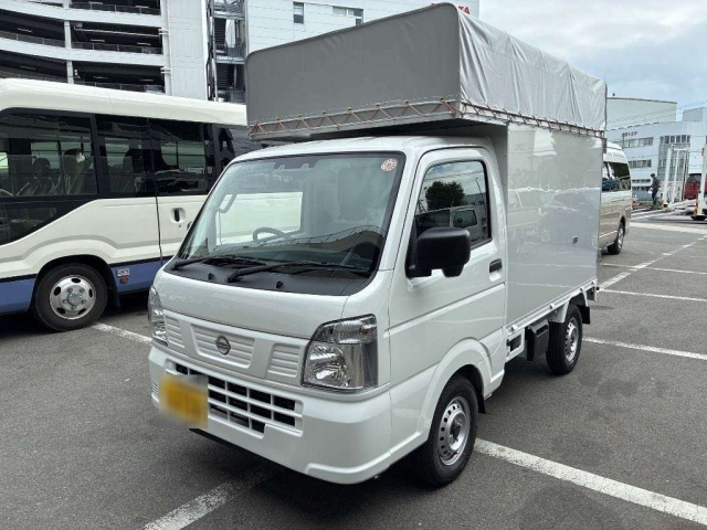 NISSAN CLIPPER — фото