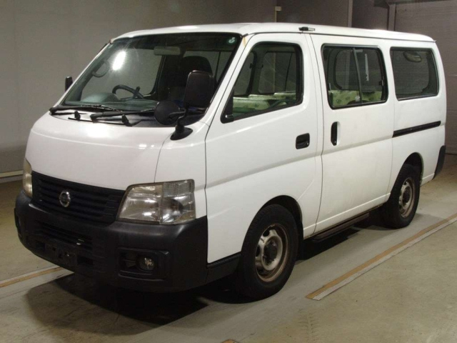 NISSAN CARAVAN — фото