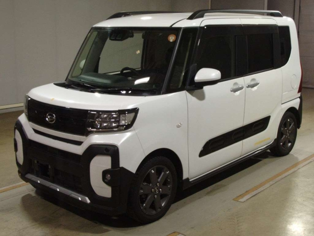 DAIHATSU TANTO — фото