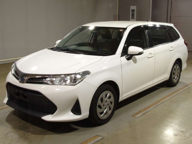 TOYOTA COROLLA — фото