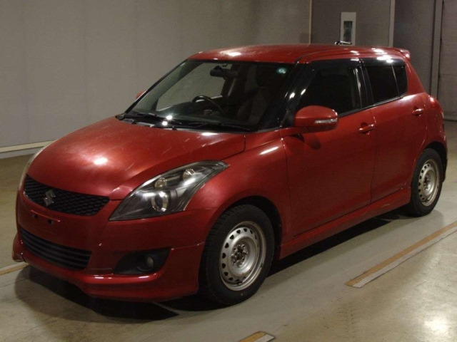SUZUKI SWIFT — фото