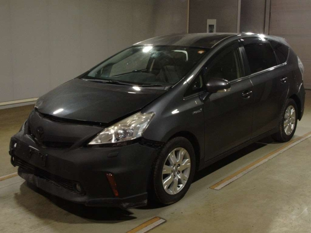 TOYOTA PRIUS — фото