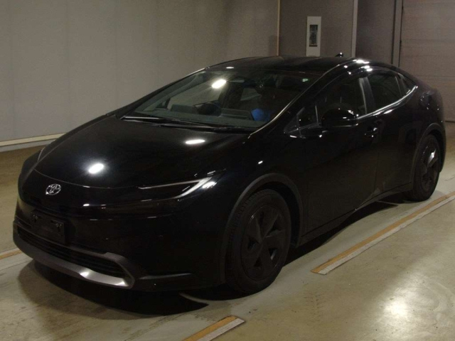 TOYOTA PRIUS — фото