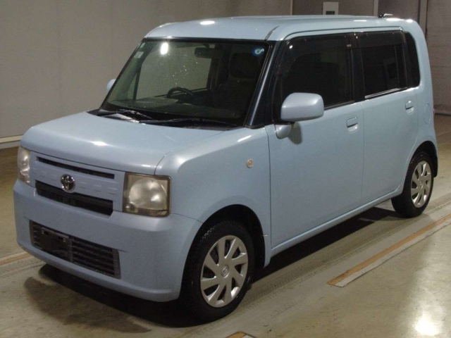 TOYOTA PIXIS — фото