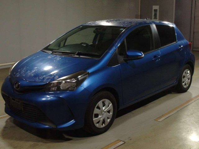 TOYOTA VITZ — фото