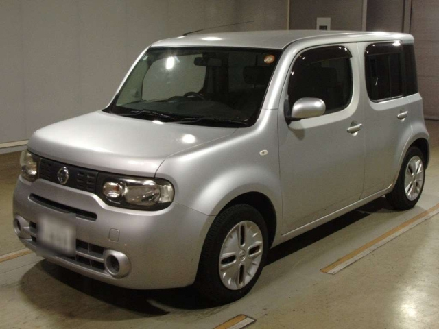 NISSAN CUBE — фото