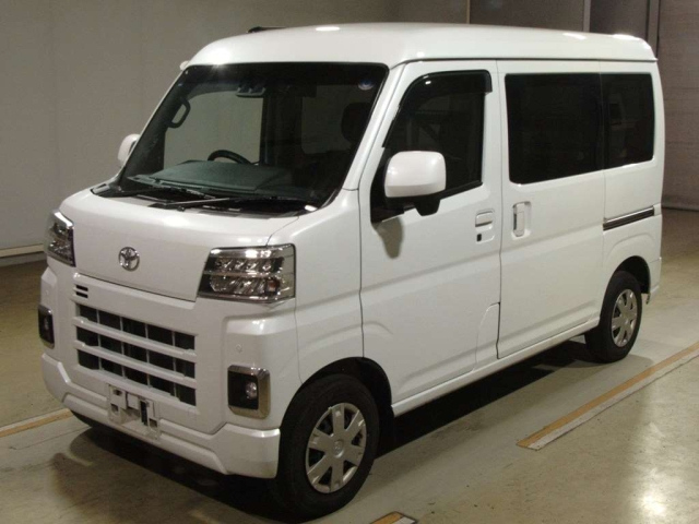 TOYOTA PIXIS VAN