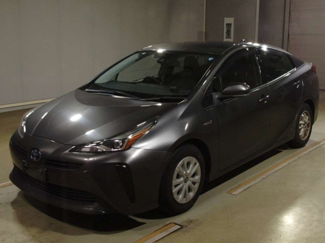 TOYOTA PRIUS — фото