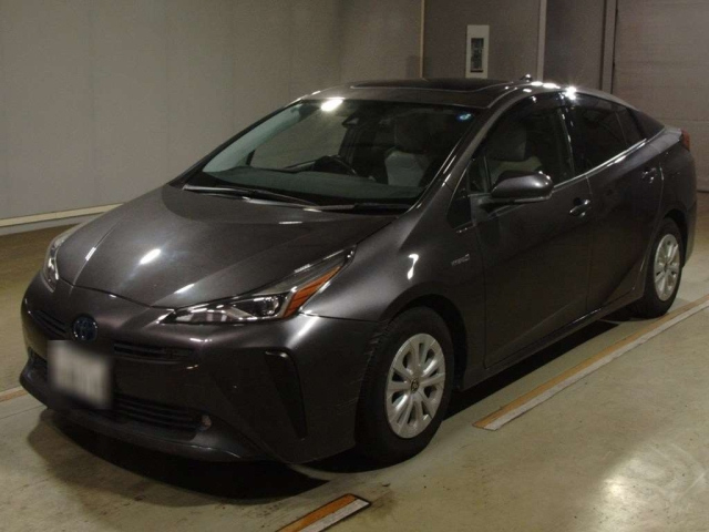 TOYOTA PRIUS — фото
