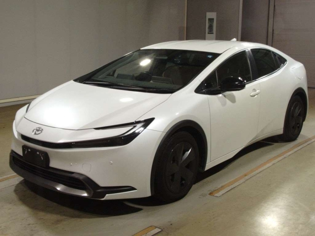 TOYOTA PRIUS — фото