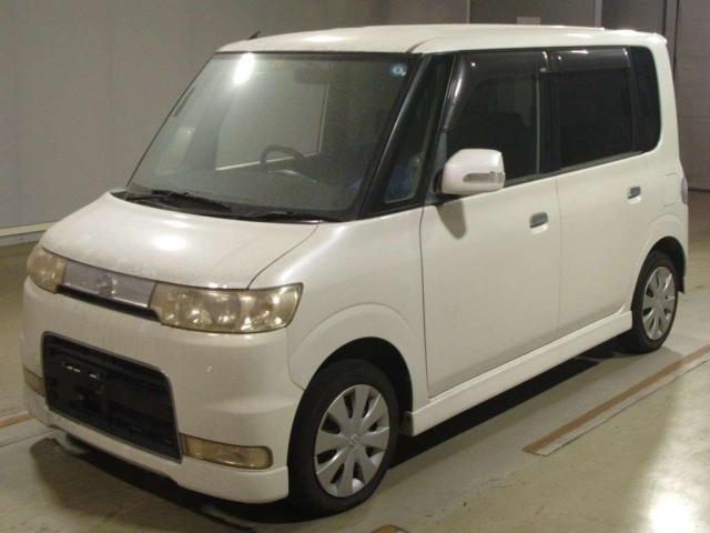 DAIHATSU TANTO — фото