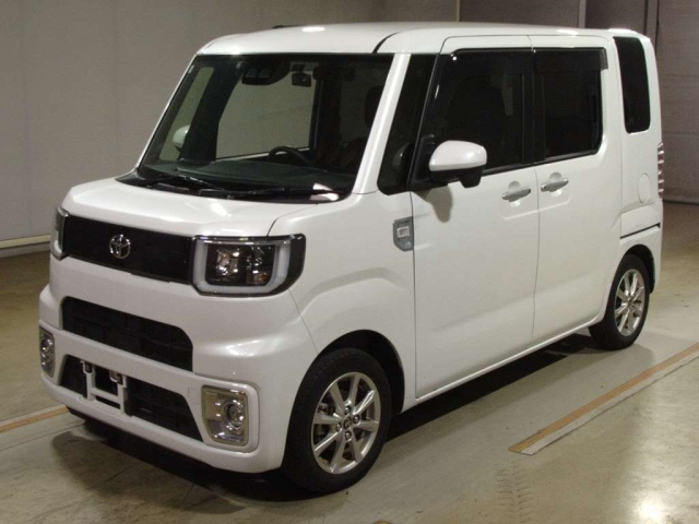 TOYOTA PIXIS MEGA