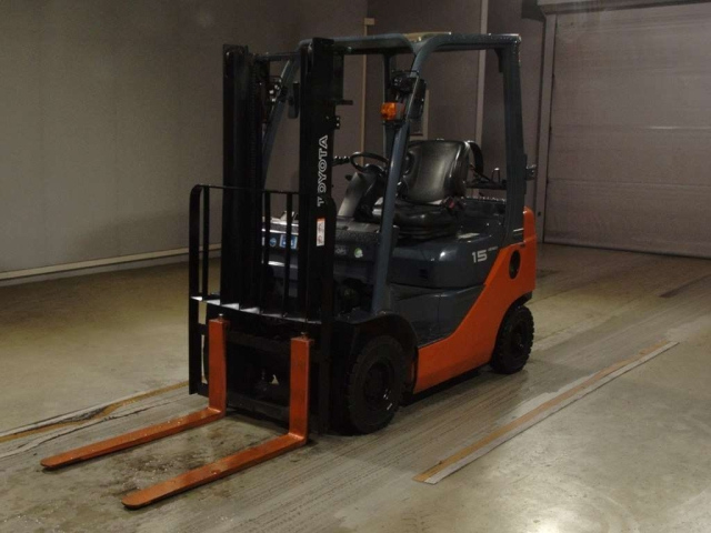 TOYOTA FORKLIFT