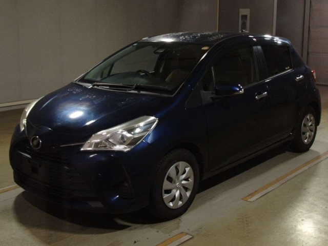 TOYOTA VITZ — фото