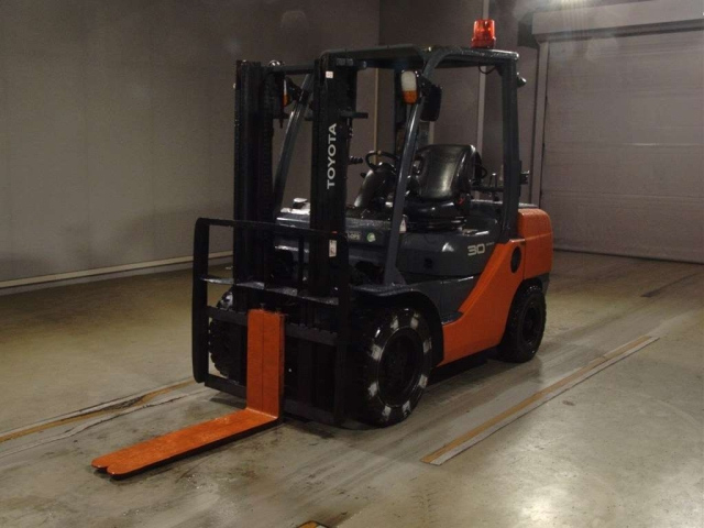 TOYOTA FORKLIFT