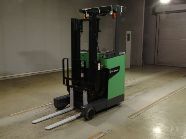 TOYOTA FORKLIFT — фото