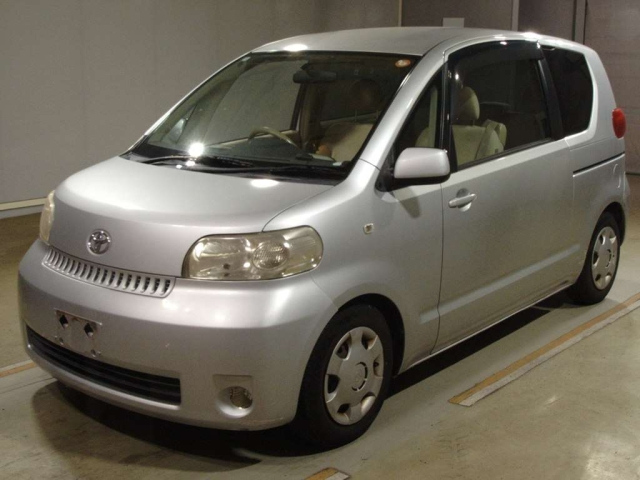TOYOTA PORTE — фото