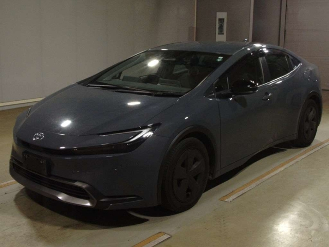 TOYOTA PRIUS — фото