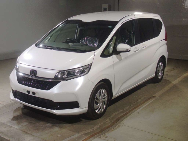 HONDA FREED — фото