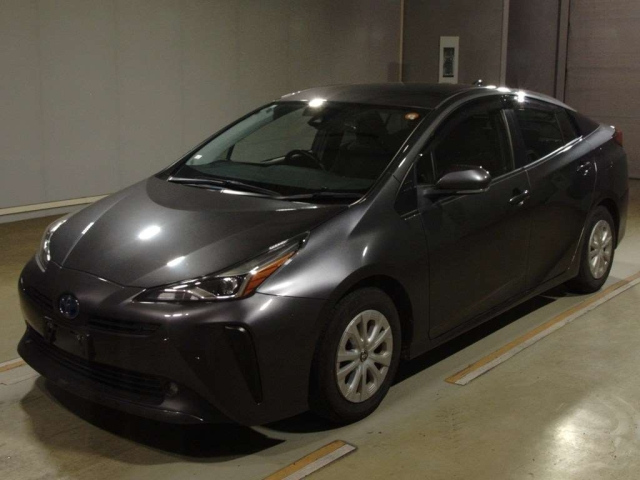 TOYOTA PRIUS — фото