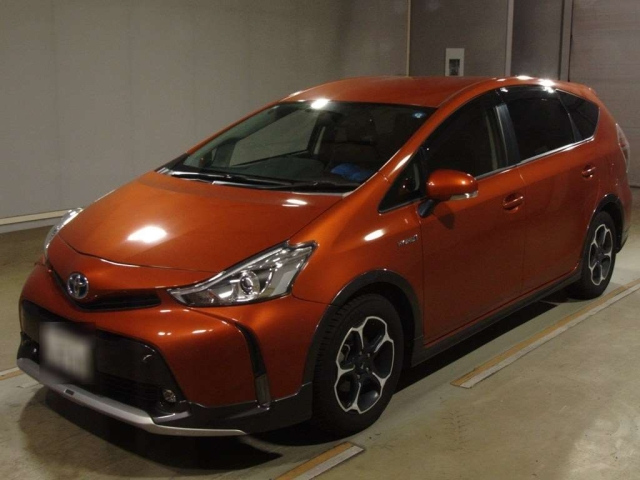 TOYOTA PRIUS — фото