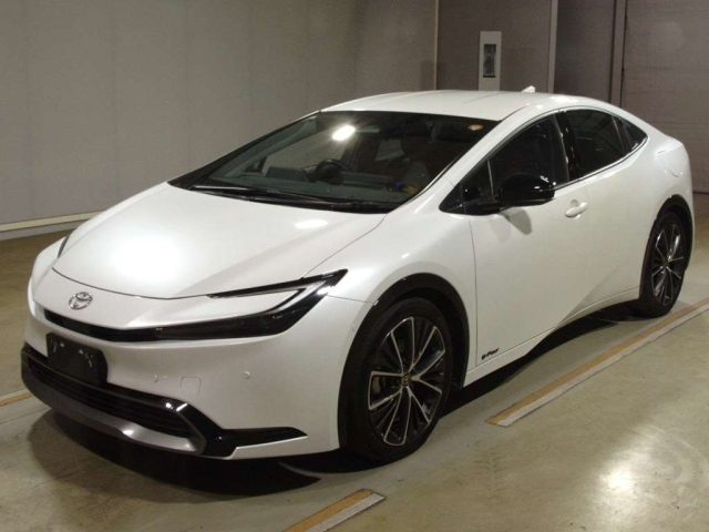 TOYOTA PRIUS — фото