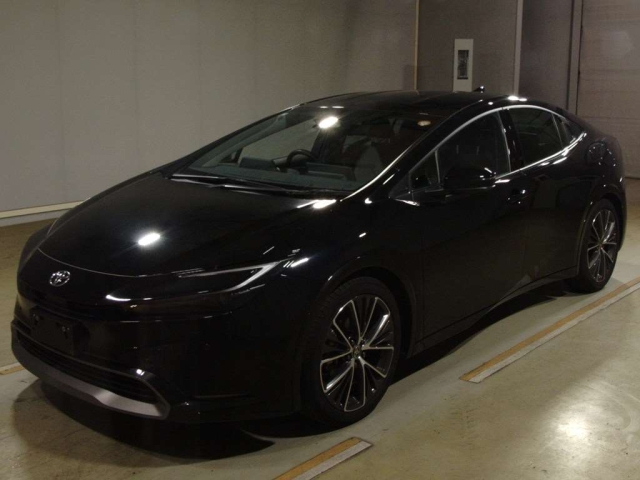 TOYOTA PRIUS — фото