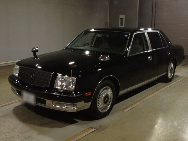 TOYOTA CENTURY — фото