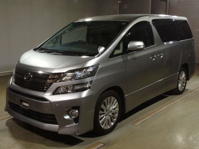TOYOTA VELLFIRE — фото