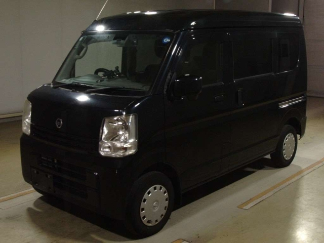 NISSAN CLIPPER — фото