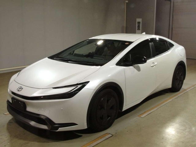 TOYOTA PRIUS — фото