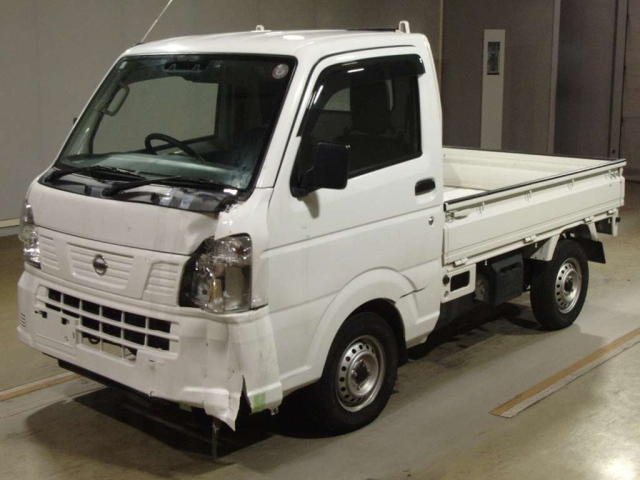NISSAN CLIPPER — фото