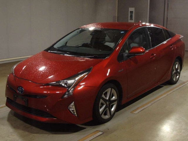 TOYOTA PRIUS — фото
