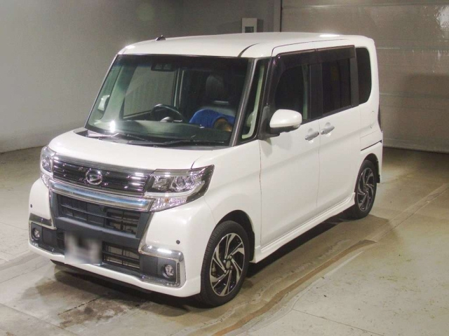 DAIHATSU TANTO — фото