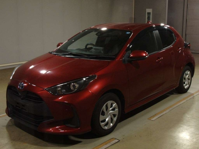 TOYOTA YARIS — фото