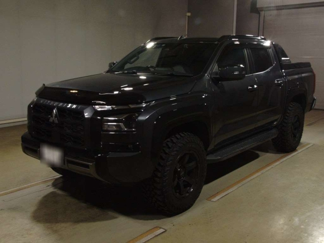 MITSUBISHI TRITON — фото