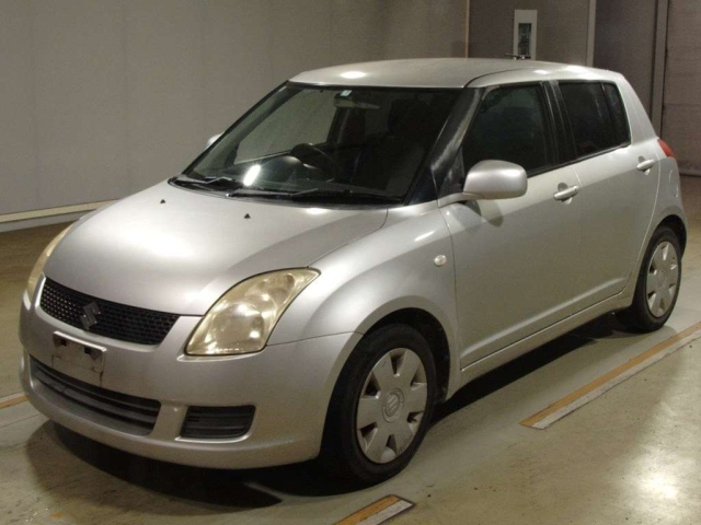 SUZUKI SWIFT — фото