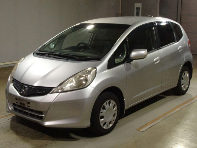 HONDA FIT — фото