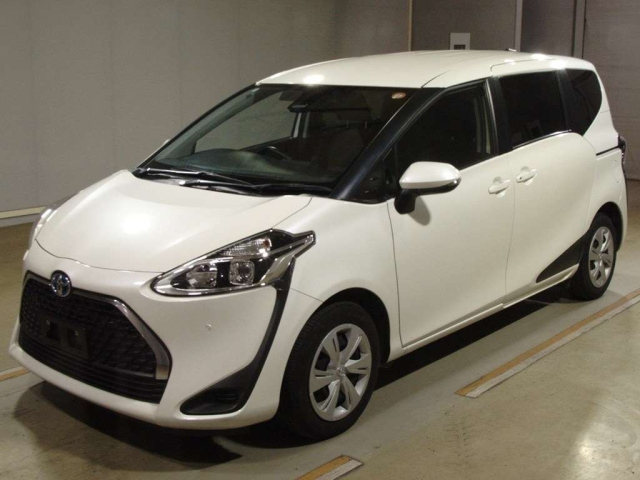 TOYOTA SIENTA — фото