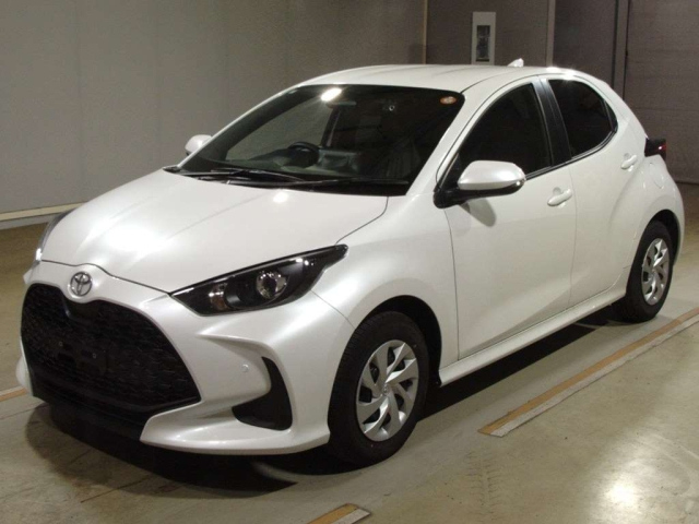 TOYOTA YARIS — фото
