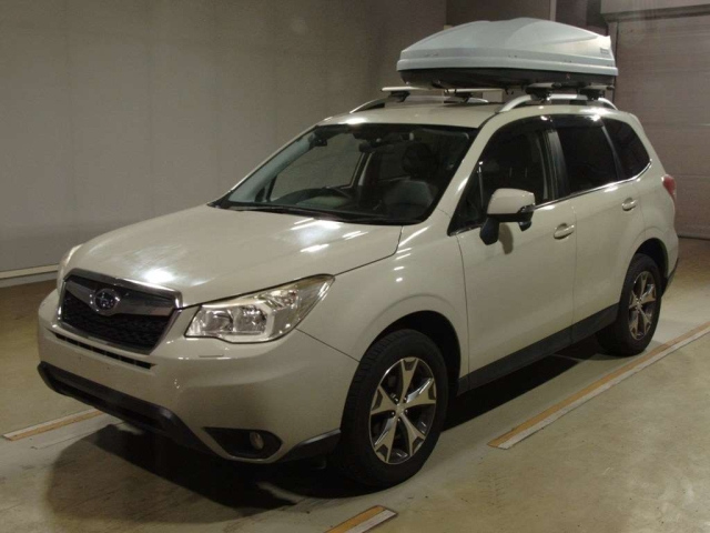 SUBARU FORESTER — фото