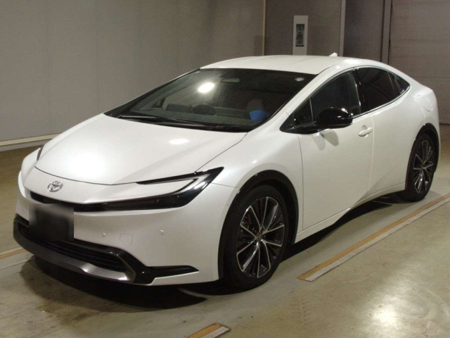 TOYOTA PRIUS — фото