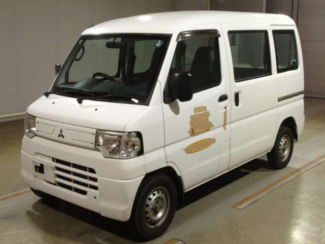 MITSUBISHI MINICAB — фото