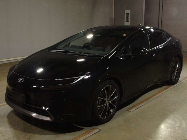 TOYOTA PRIUS — фото